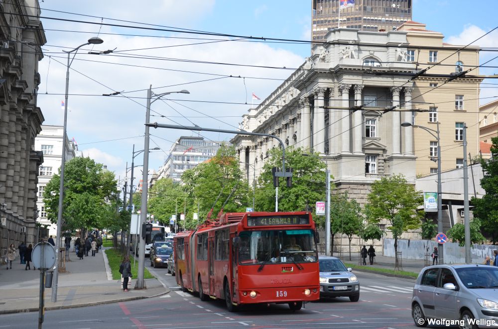Obus 159 ist am 5. Mai 2014 als Linie 41 zwischen den Haltestellen Admirala Geprata / Адмирала Гепрата und Birčaninova / Бирчанинова unterwegs