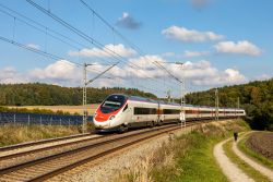 Neigetechnik-Triebzug Astoro der SBB als EuroCityExpress ECE München-Zürich
