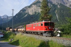 Güterzug der Rhätischen Bahn RhB in Bergün